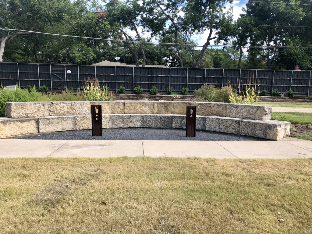 Northaven Trail: Sitting Area