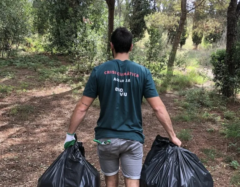 From Cleanups to Advocacy: How to Support Nature and Green Spaces in Dallas-Fort Worth